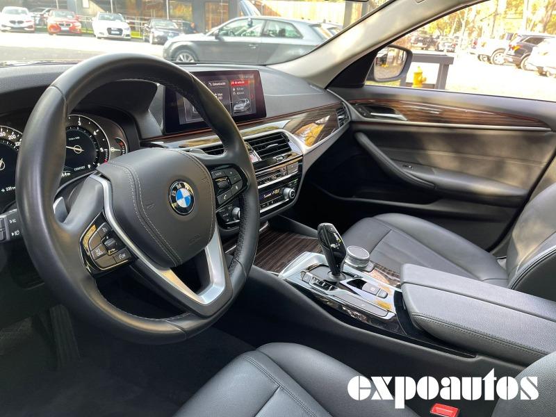 BMW 520 DIÉSEL EXECUTIVE 2019 UN DUEÑO MANTENIMIENTO EN LA MARCA - FULL MOTOR