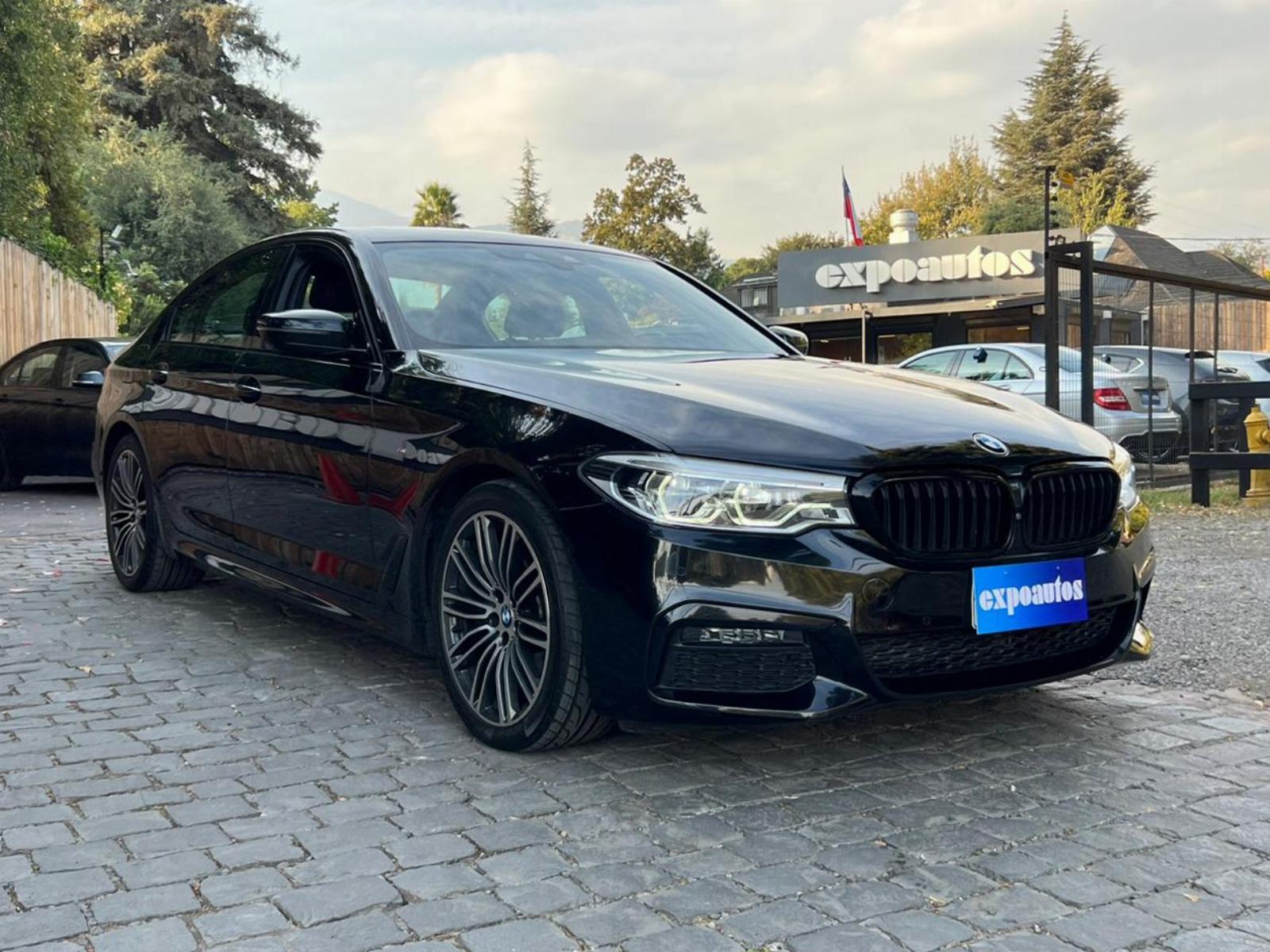 BMW 530 M SPORT 3.0 DIESEL 2021 MANTENIMIENTO AL DÍA - 