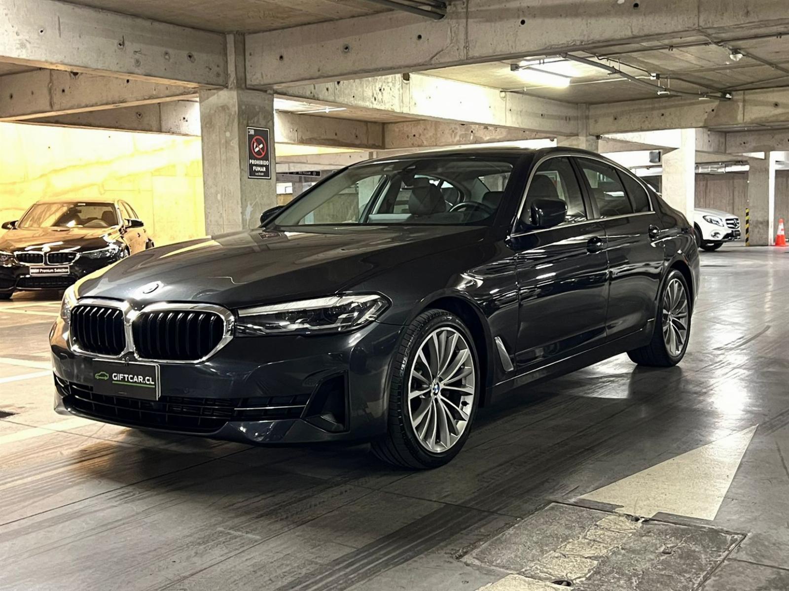 BMW 520 HERITAGE DIÉSEL 2021 MANTENIMIENTO EN WBM UN DUEÑO - 