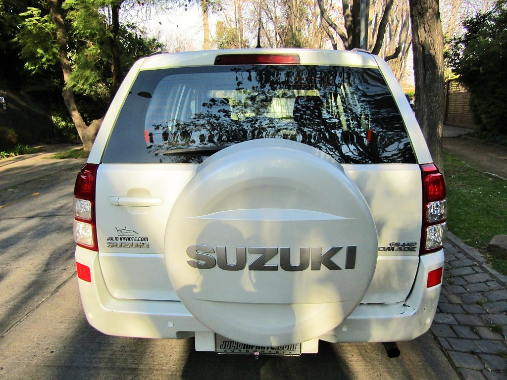 SUZUKI GRAND NOMADE GLX SPORT 2.4 2015 Impecable. 99 mil km.  - FULL MOTOR