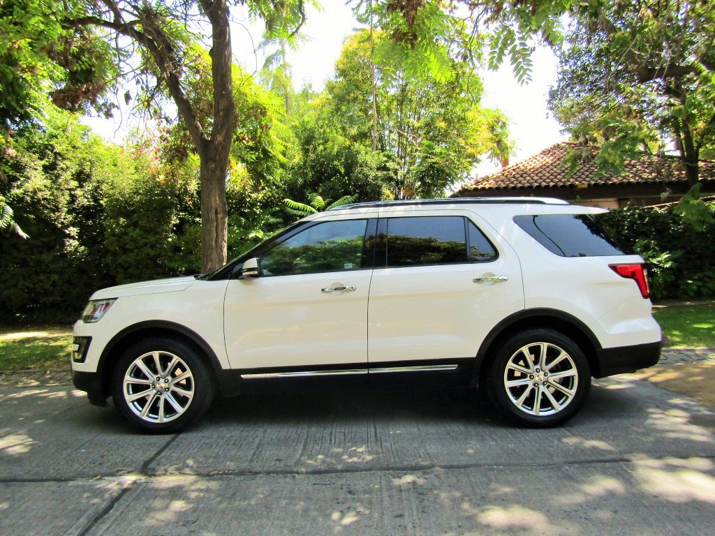 FORD EXPLORER 2.3 Limited 2.3 4x2 2016 Cuero 2 sunroof, 1 dueño.  MPECABLE  - FULL MOTOR