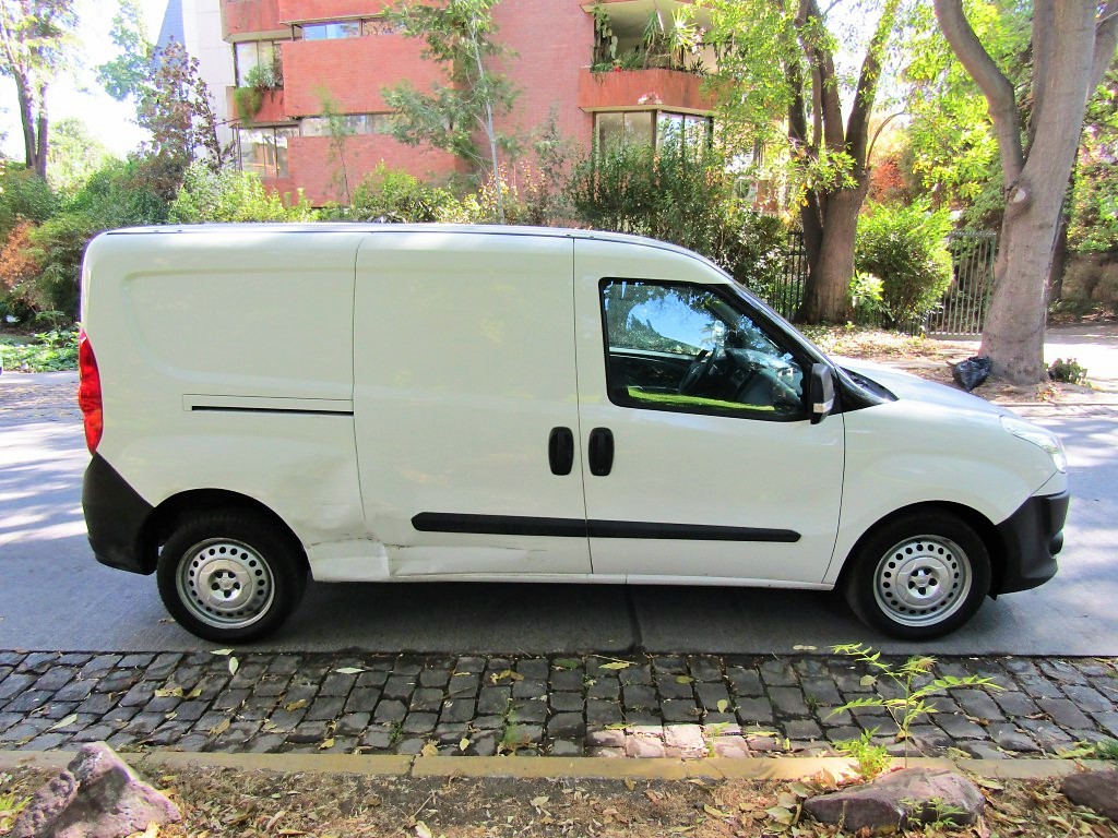FIAT DOBLO Maxi Cargo 1.4 2013 Diesel,  1 dueño. 2 airbags.   - FULL MOTOR