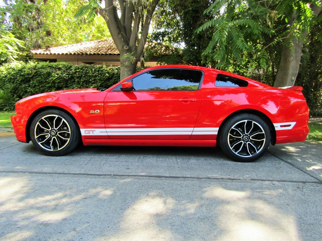 FORD MUSTANG Mustang GT Premium 5.0 AUT. 2014 Cuero, 420 hp.  PRECIOSO.  - 