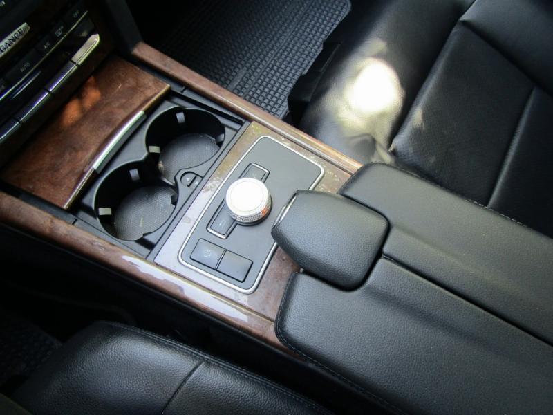 MERCEDES-BENZ E250 1.8 Turbo Elegance, cuero, sunroof 2012 Solo 66 mil km. Kaufmann.  - FULL MOTOR