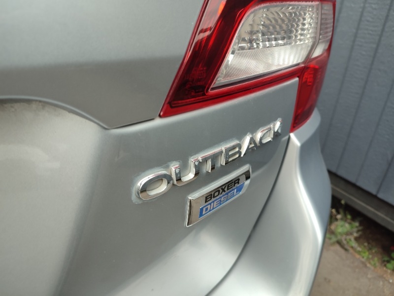 SUBARU OUTBACK LIMITED 2.0D CVT 4WD 2020 MANTENCIONES EN LA MARCA - FULL MOTOR