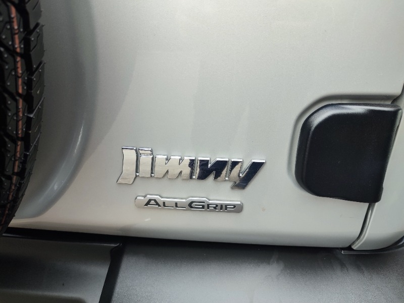 SUZUKI JIMNY GLX 1.5 4WD 2022 COMO NUEVO, SIN DETALLES - FULL MOTOR