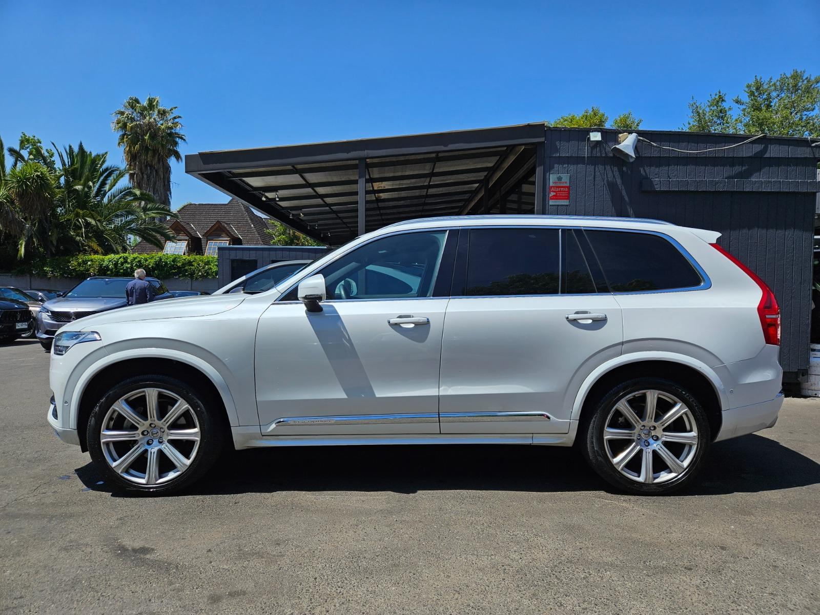 VOLVO XC90 D5 INSCRIPTION PLUS 4WD 2020 FULL EQUIPO, IMPECABLE - FULL MOTOR