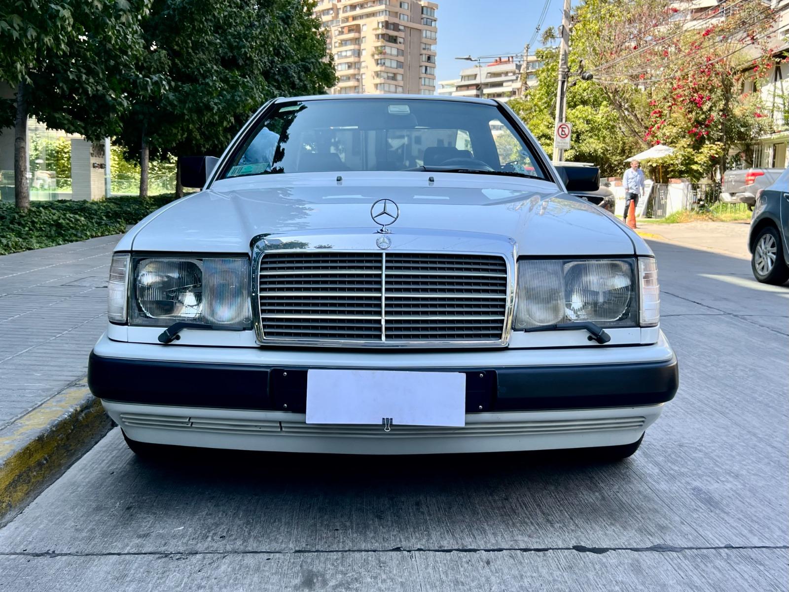 MERCEDES-BENZ 300 CE 1989 COUPE - FULL MOTOR