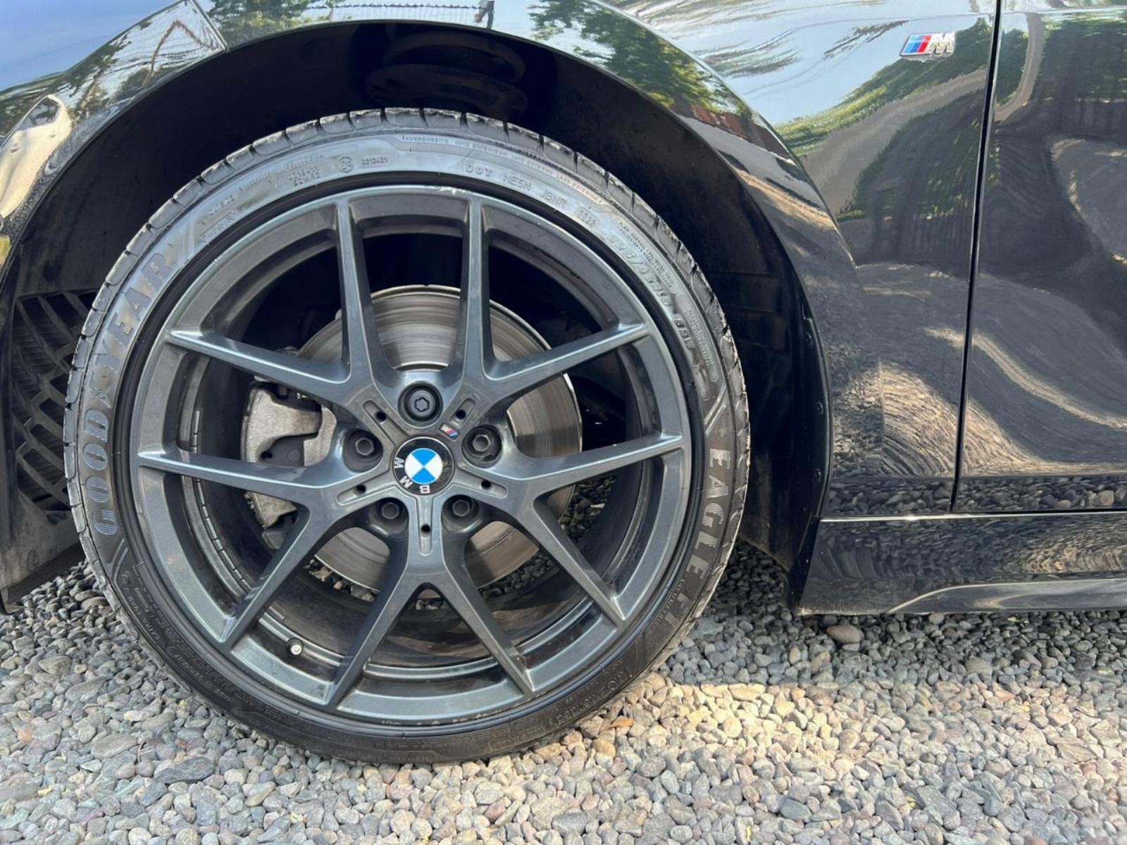 BMW 118 M SPORT 2023 MANTENIMIENTO AL DÍA - MALBEC AUTOMOTRIZ