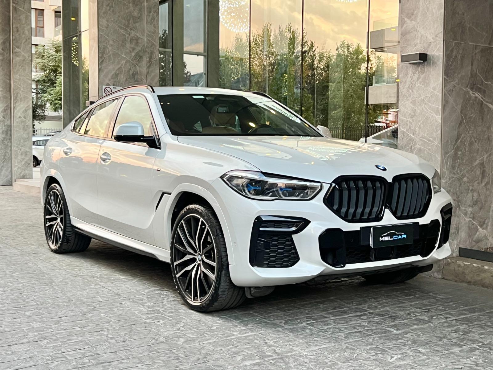 BMW X6 M50i 2022 MANTENIMIENTO EN WBM UN DUEÑO - 