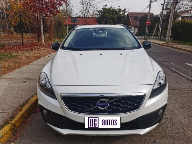 VOLVO V40 Cross Country 1.6 T4 Cross Country 2015 Excelente Oportunidad - 
