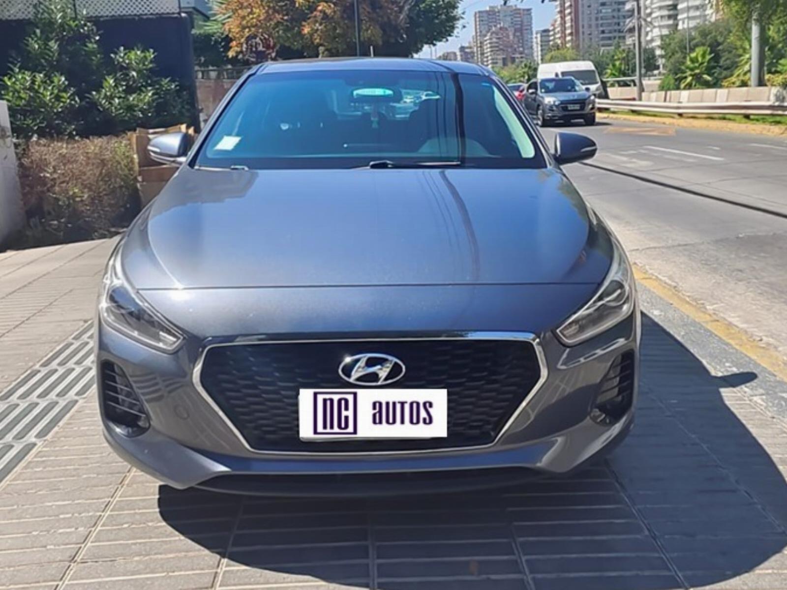 HYUNDAI I30 1.6 VALUDE 2018 Impecable - 