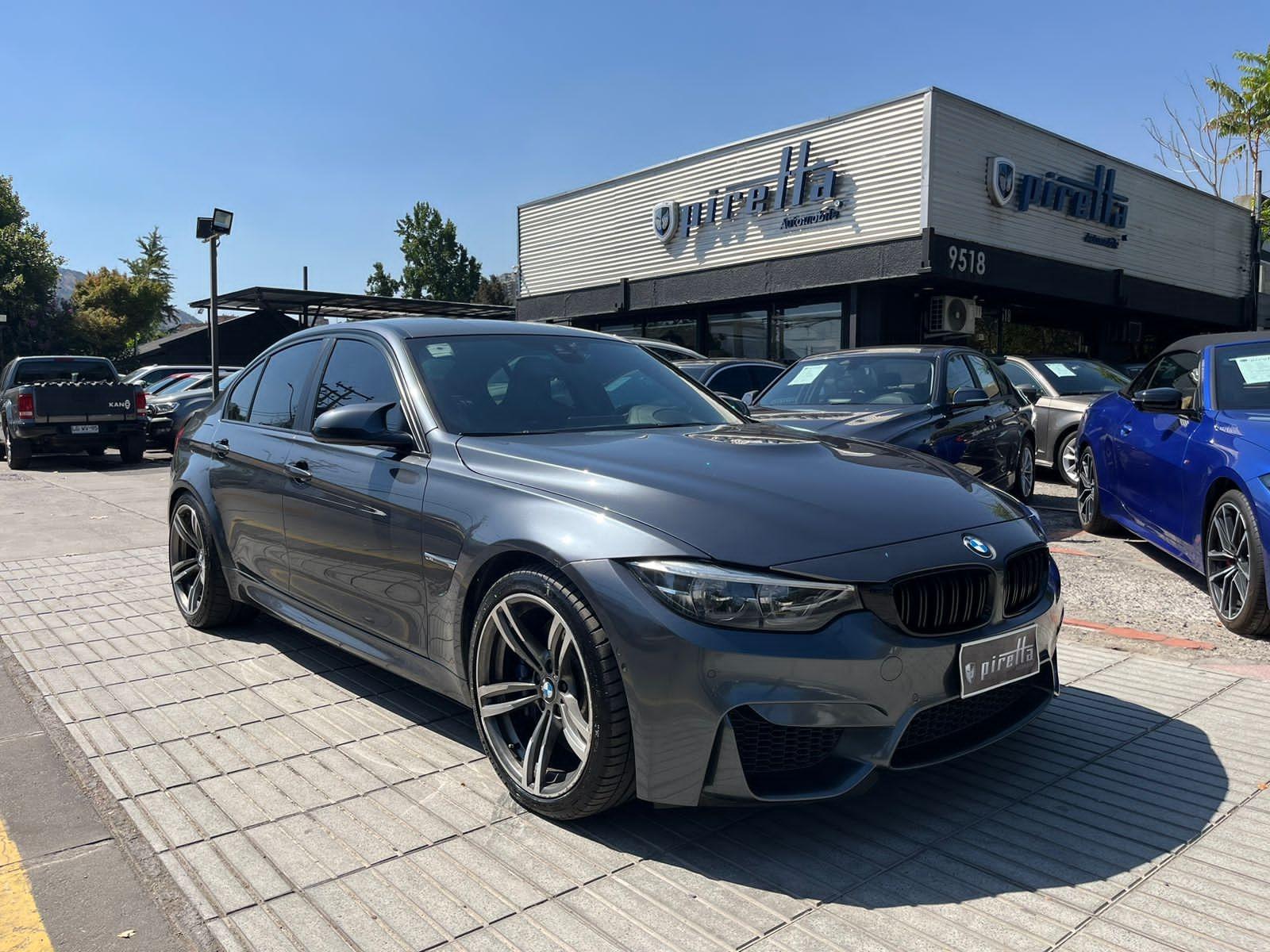BMW M3 LCI 3.0 AT 2018 MANTENCIONES EN LA MARCA - 
