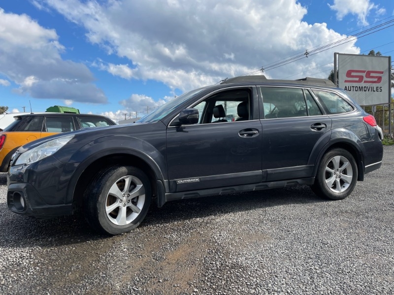 SUBARU NEW OUTBACK Outback Limited 2.0 AT Diesel 2014 Subaru Outback - FULL MOTOR