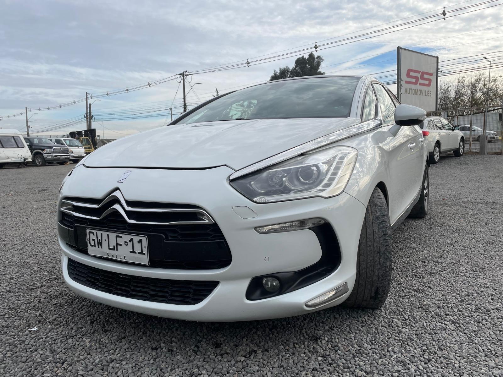 CITROËN DS5 DS5 N2 HDI 2.0 AT 2015 Citroën DS5 - FULL MOTOR