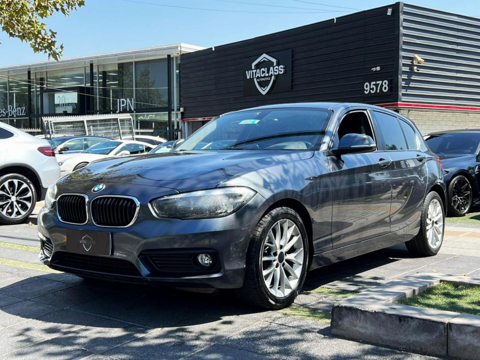 BMW 118 1.6 TURBO 2018 MANTENIMIENTO AL DÍA - VitaClass