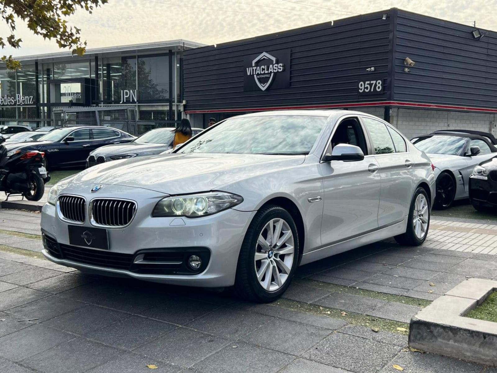 BMW 535  2015 MANTENIMIENTO AL DÍA - VitaClass