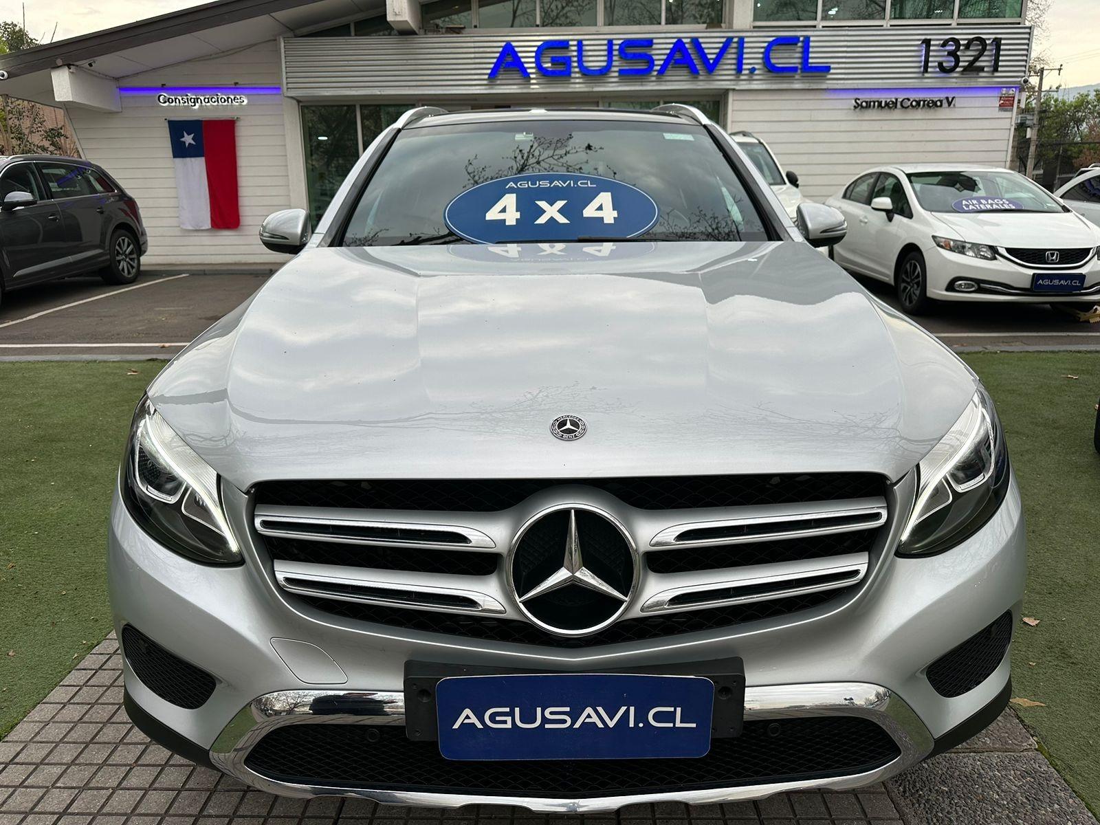 MERCEDES-BENZ GLC 300 4MATIC AUT 2018 UNICO DUEÑO / POCO KILOMETRAJE - AGUSAVI