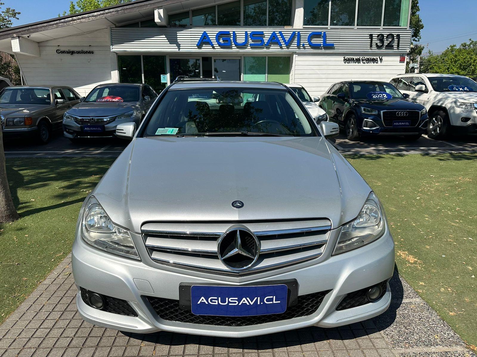 MERCEDES-BENZ C180 C CGI BLUE EFFICIENCY 2012 AUTOMATICO / EXCELENTE ESTADO - AGUSAVI