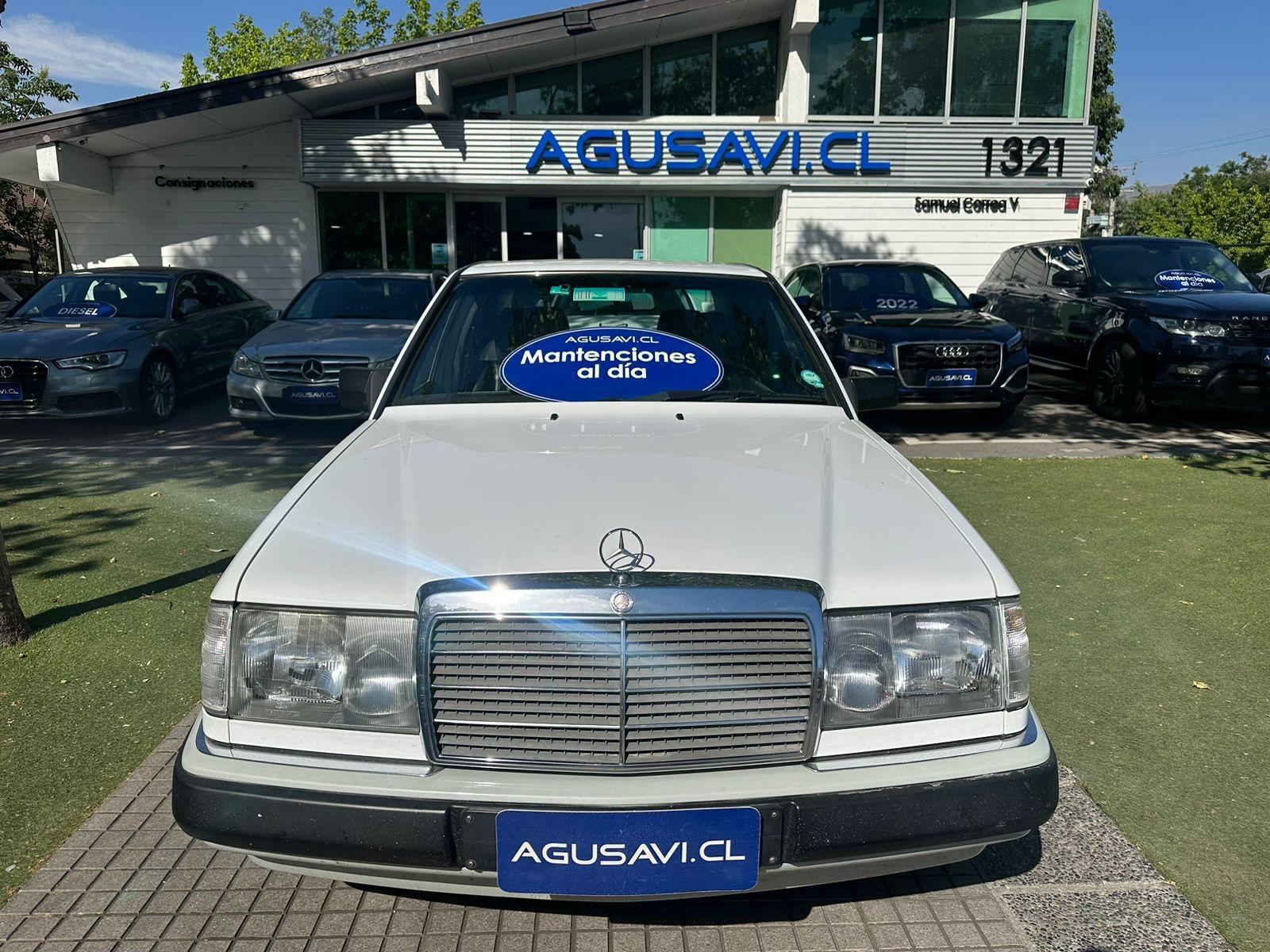 MERCEDES-BENZ 300E 3.0 1991 SEDAN / POCO KM - AGUSAVI