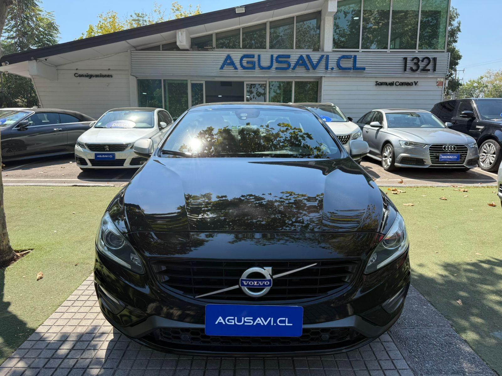 VOLVO S60 T6 R-Design Auto 4WD 2019 AWD / 2 DUEÑOS - FULL MOTOR