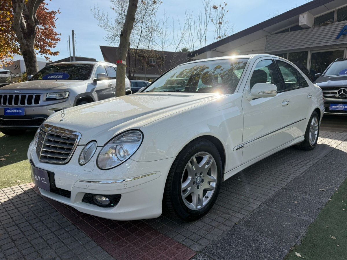 MERCEDES-BENZ E280 E 280 Elegance 2009 POCO KM / AUT - FULL MOTOR