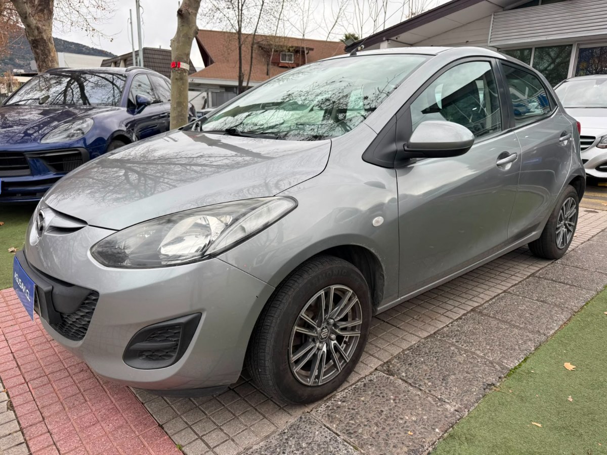 MAZDA 2 V 1.5 SPORT MT 2015 POCO KM!! - FULL MOTOR
