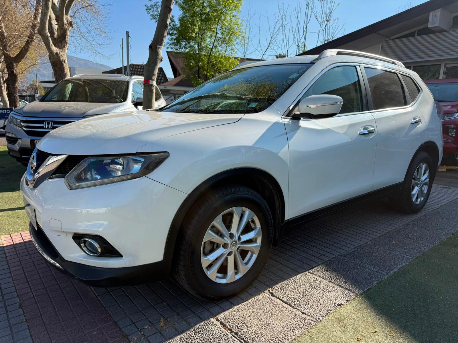NISSAN X-TRAIL 2.5 ADVANCE 4X2 7A AT 5P. 2015 - FULL MOTOR
