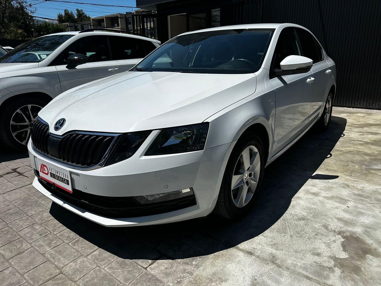 SKODA OCTAVIA AMBITION 1.4 TSI 2021 MANTENIMIENTO EN LA MARCA UN DUEÑO - 