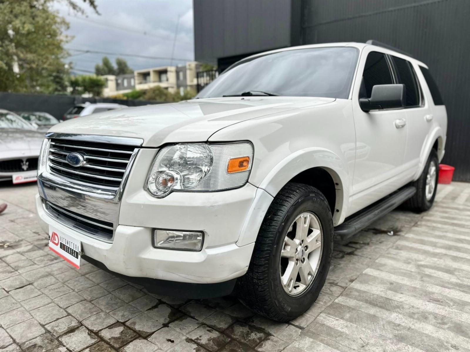 FORD EXPLORER  2010 TRES CORRIDAS DE ASIENTOS - Automotora La Dehesa