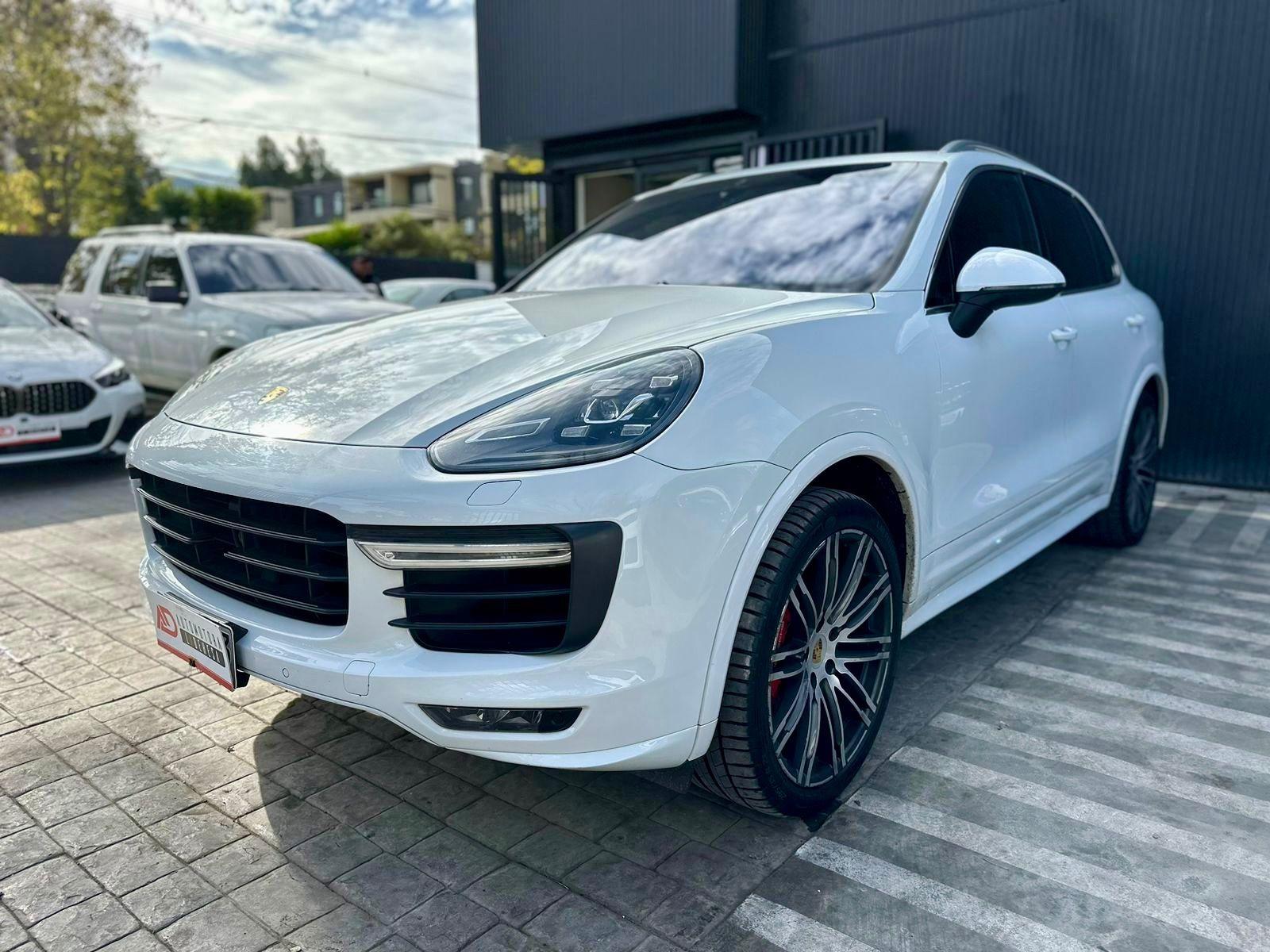 PORSCHE CAYENNE  2016 TURBO V8 - Automotora La Dehesa