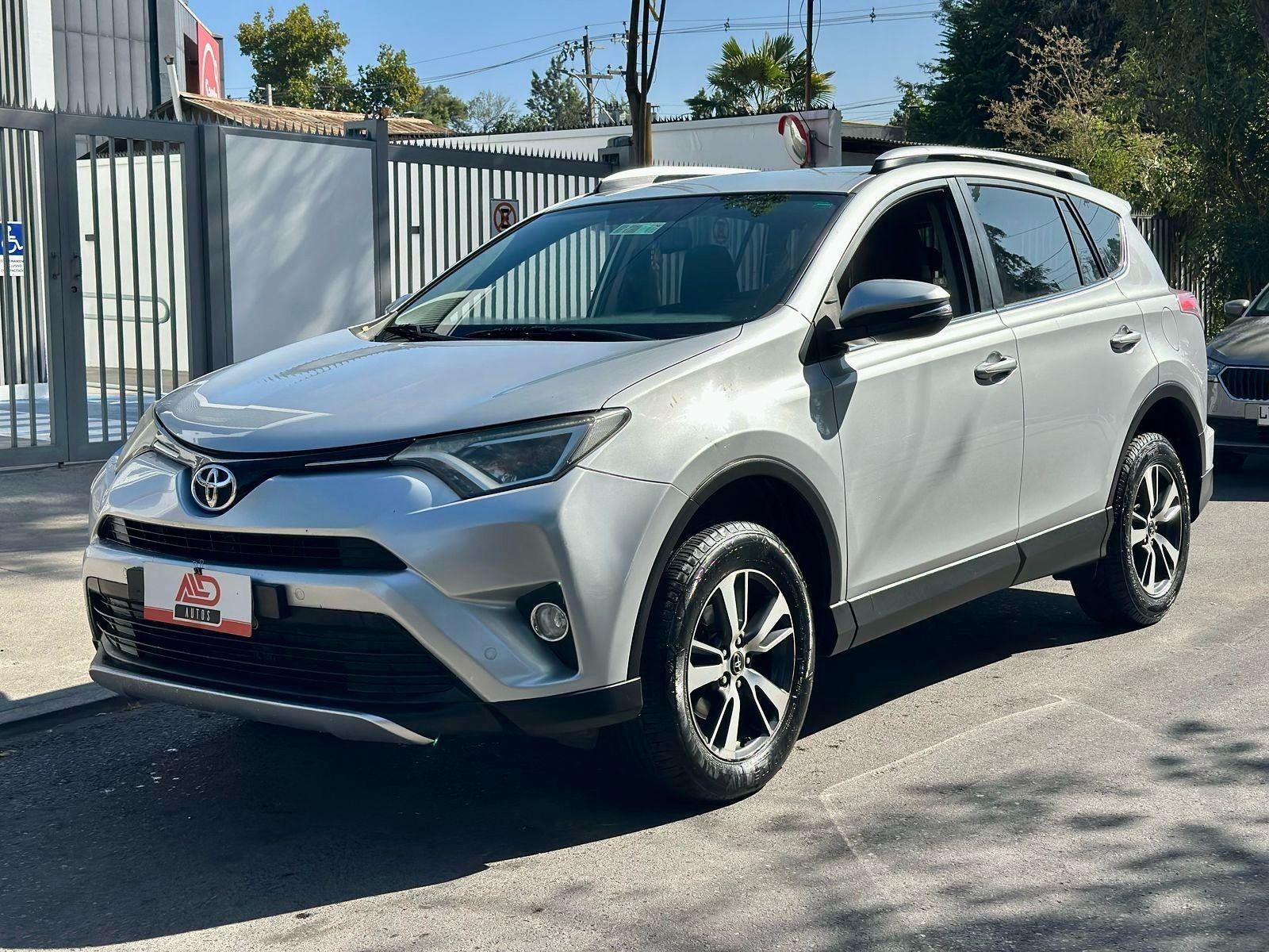 TOYOTA RAV 4 LUJO 2.5 AT 2016  - Automotora La Dehesa