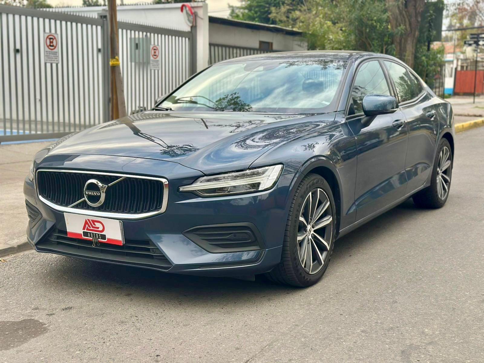 VOLVO S60 B4 2.0 2022 MANTENIMIENTO AL DÍA - FULL MOTOR