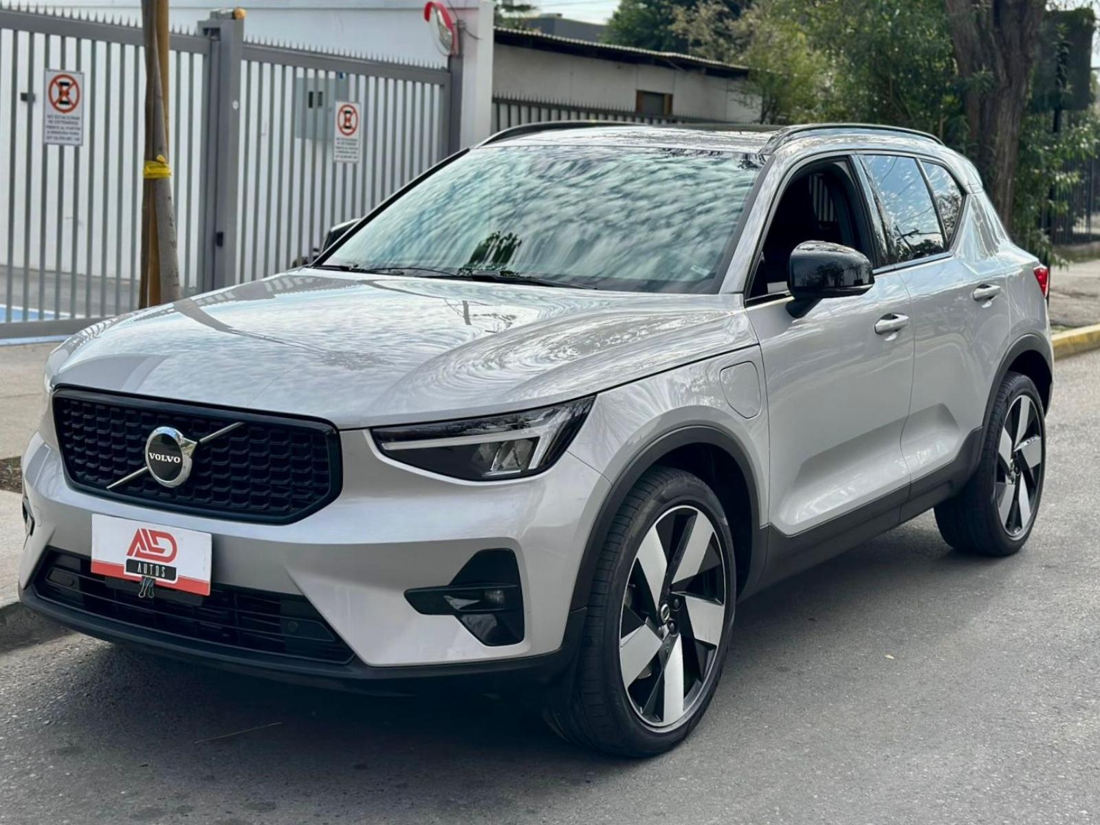 VOLVO XC40 T5 HYBRID R-DESIGN 2023 RECHARGE 1.5  - 