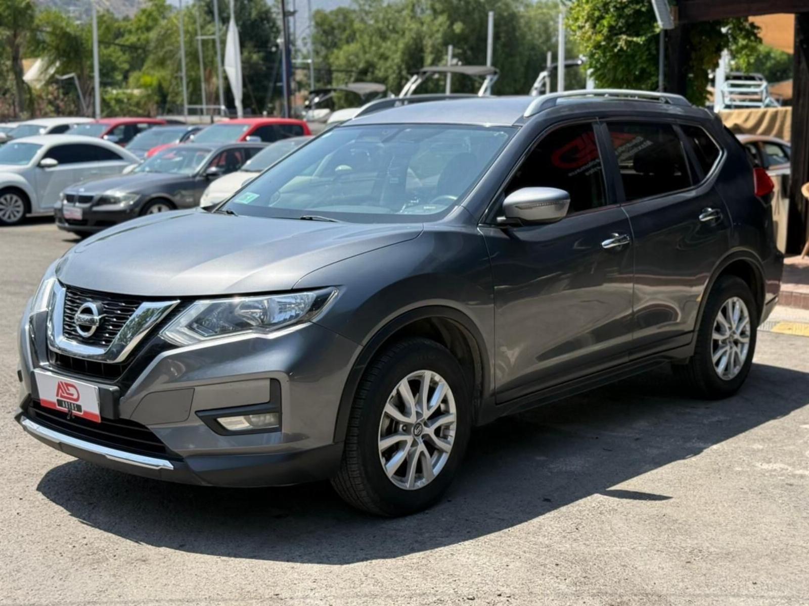 NISSAN X-TRAIL 2.5 CVT AWD 2021 TRES CORRIDAS DE ASIENTOS - FULL MOTOR