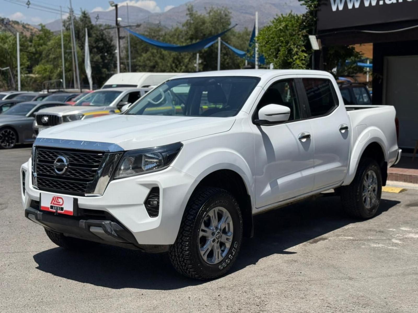 NISSAN NAVARA XE 2.3 AT 4WD 2022 FACTURABLE - FULL MOTOR