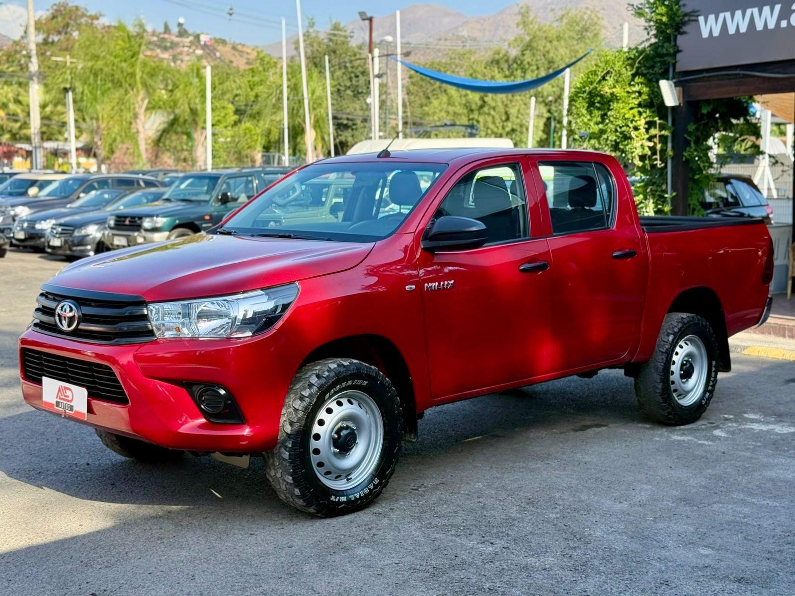 TOYOTA HILUX DX 4X4 MT 2.4 2023 - FULL MOTOR