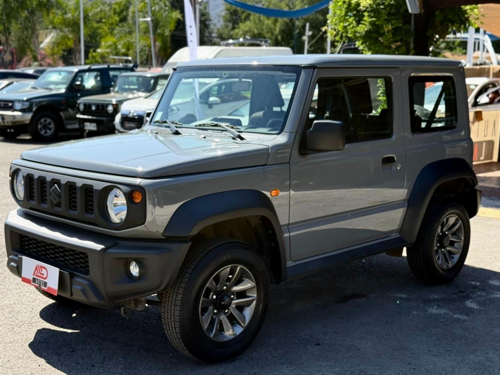 SUZUKI JIMNY GL 4x4 AT 2022 MANTENIMIENTO EN LA MARCA UN DUEÑO - FULL MOTOR