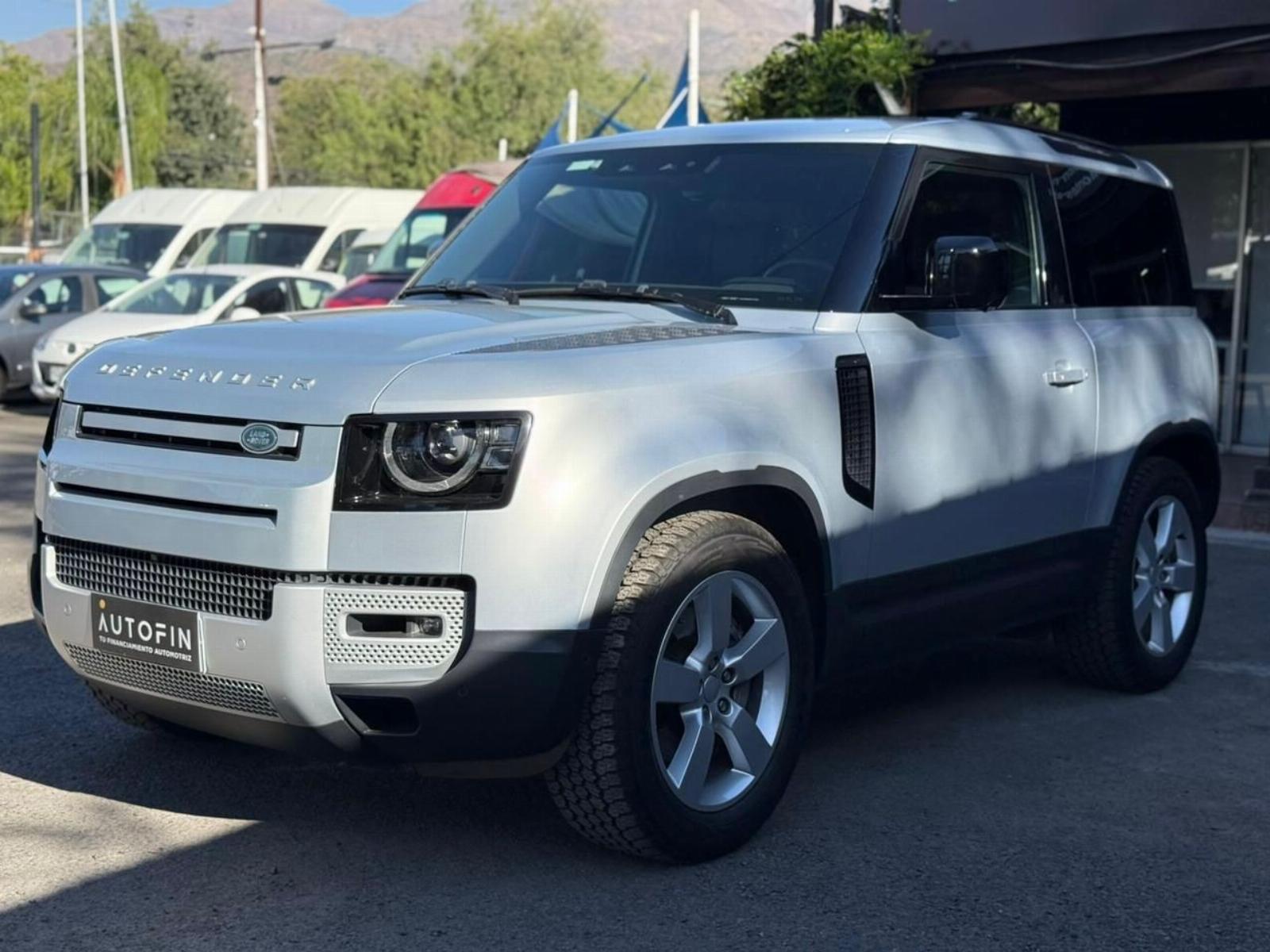 LAND ROVER DEFENDER 90 3.0i AT 2023 - FULL MOTOR
