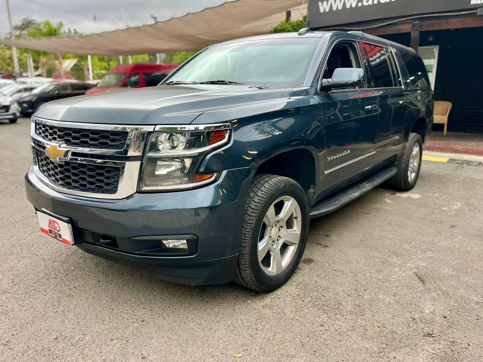 CHEVROLET SUBURBAN LT 5.3 4WD 2019 TRES CORRIDAS DE ASIENTOS - FULL MOTOR