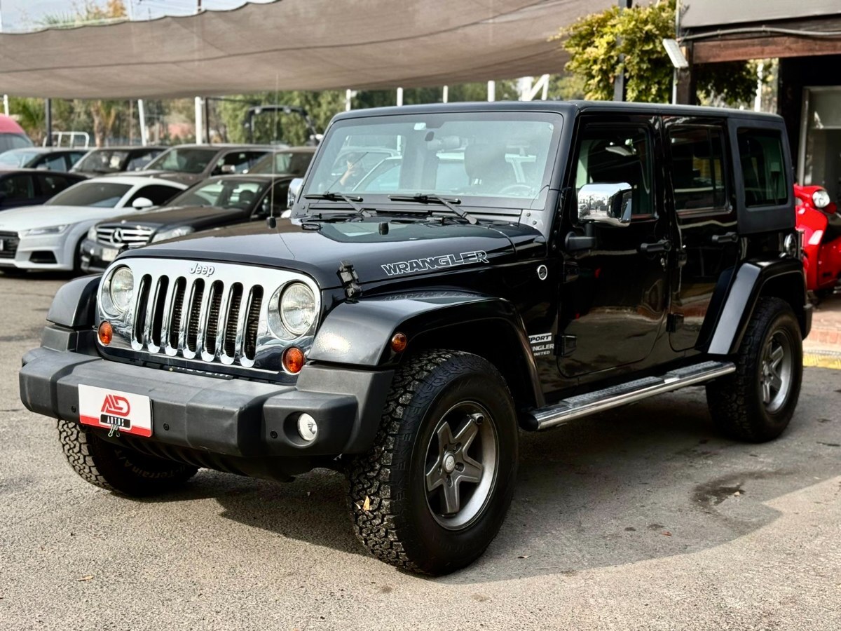 JEEP WRANGLER UNLIMITED SPORT 2013 UN DUEÑO MANTENIMIENTO AL DÍA - FULL MOTOR