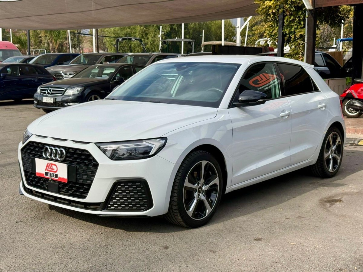 AUDI A1 SPORTBACK 30 TFSI 1.0T 2024 MANTENIMIENTO EN LA MARCA UN DUEÑO - FULL MOTOR