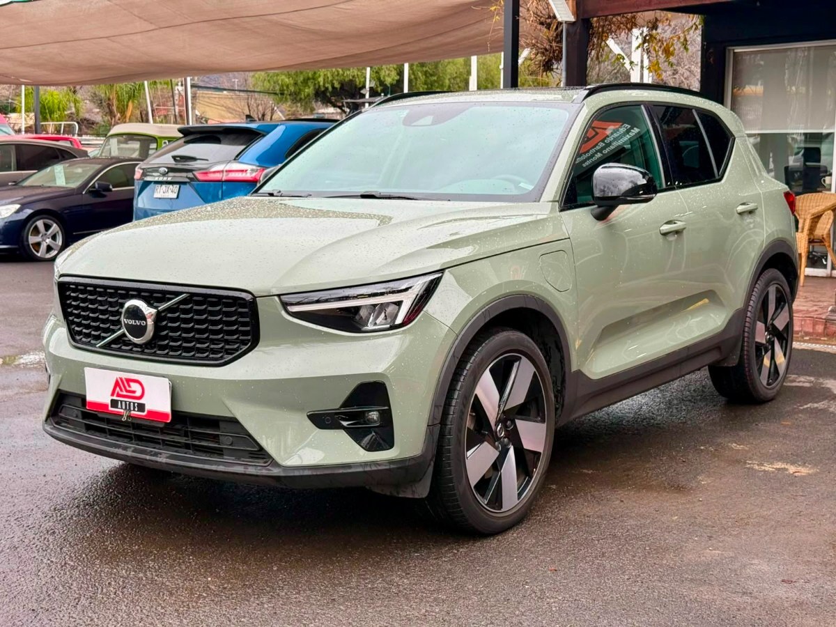 VOLVO XC40 T5 HYBRID R Desing 1.5T 2023  - FULL MOTOR