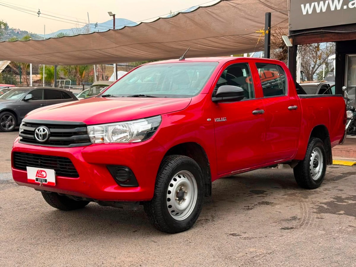 TOYOTA HILUX DX 4x4 MT 2.4 2023 - FULL MOTOR
