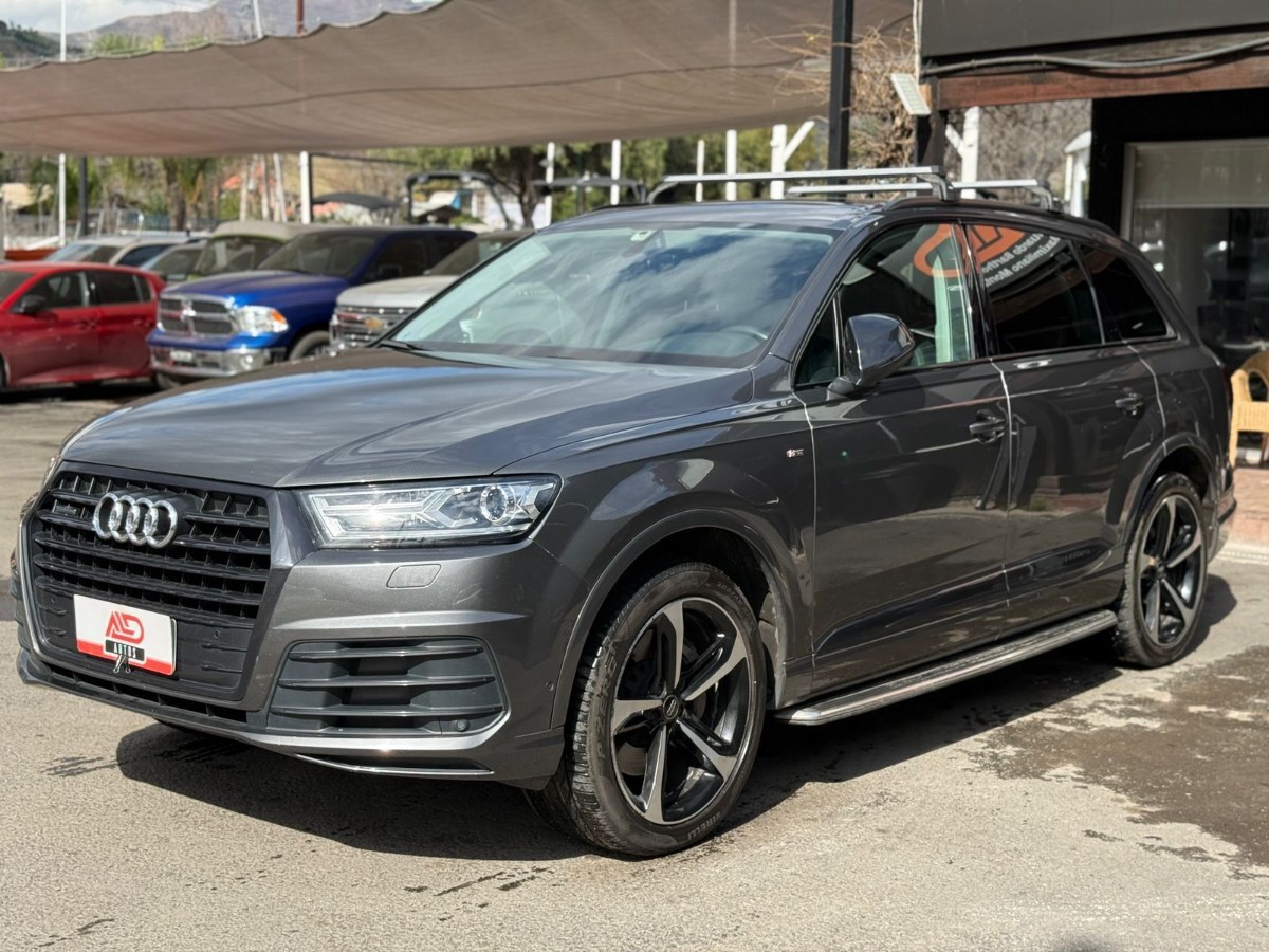 AUDI Q7 55 TFSI 3.0 QUATTRO 2019 TRES CORRIDAS DE ASIENTOS - FULL MOTOR