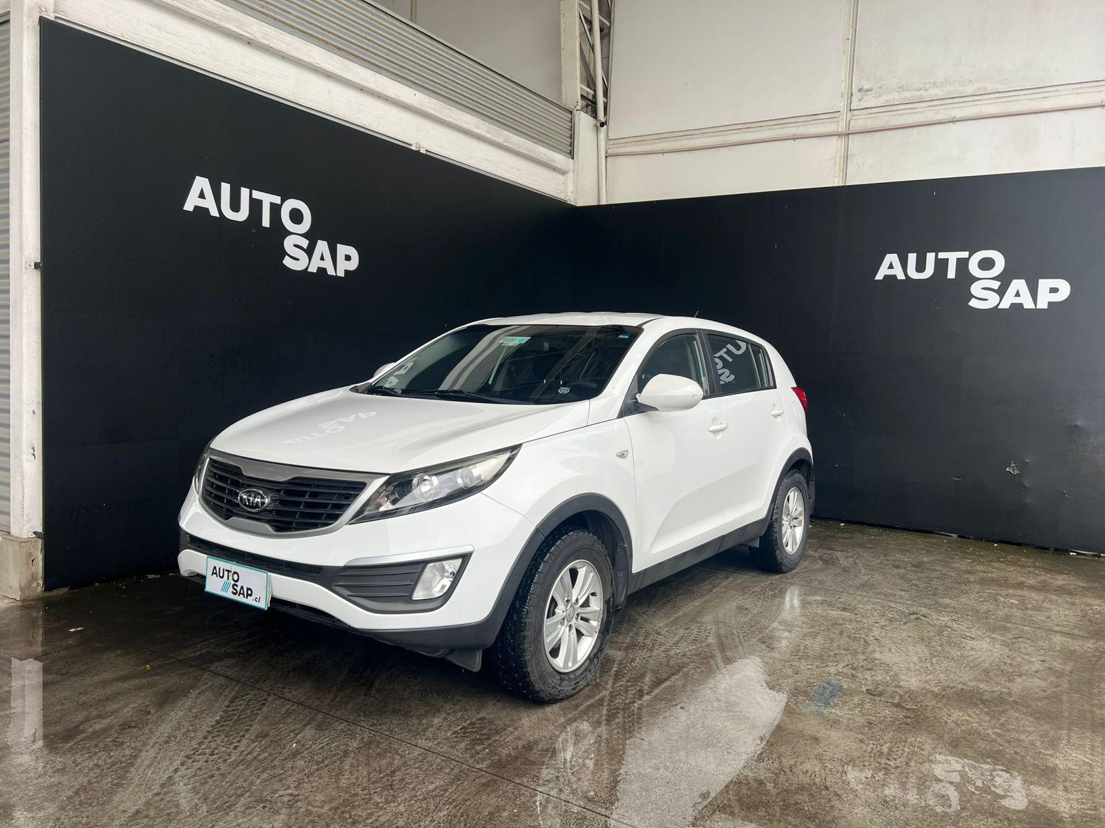 KIA SPORTAGE LX 2.0 MECANICA BENCINERA 2012 BUEN ESTADO - 