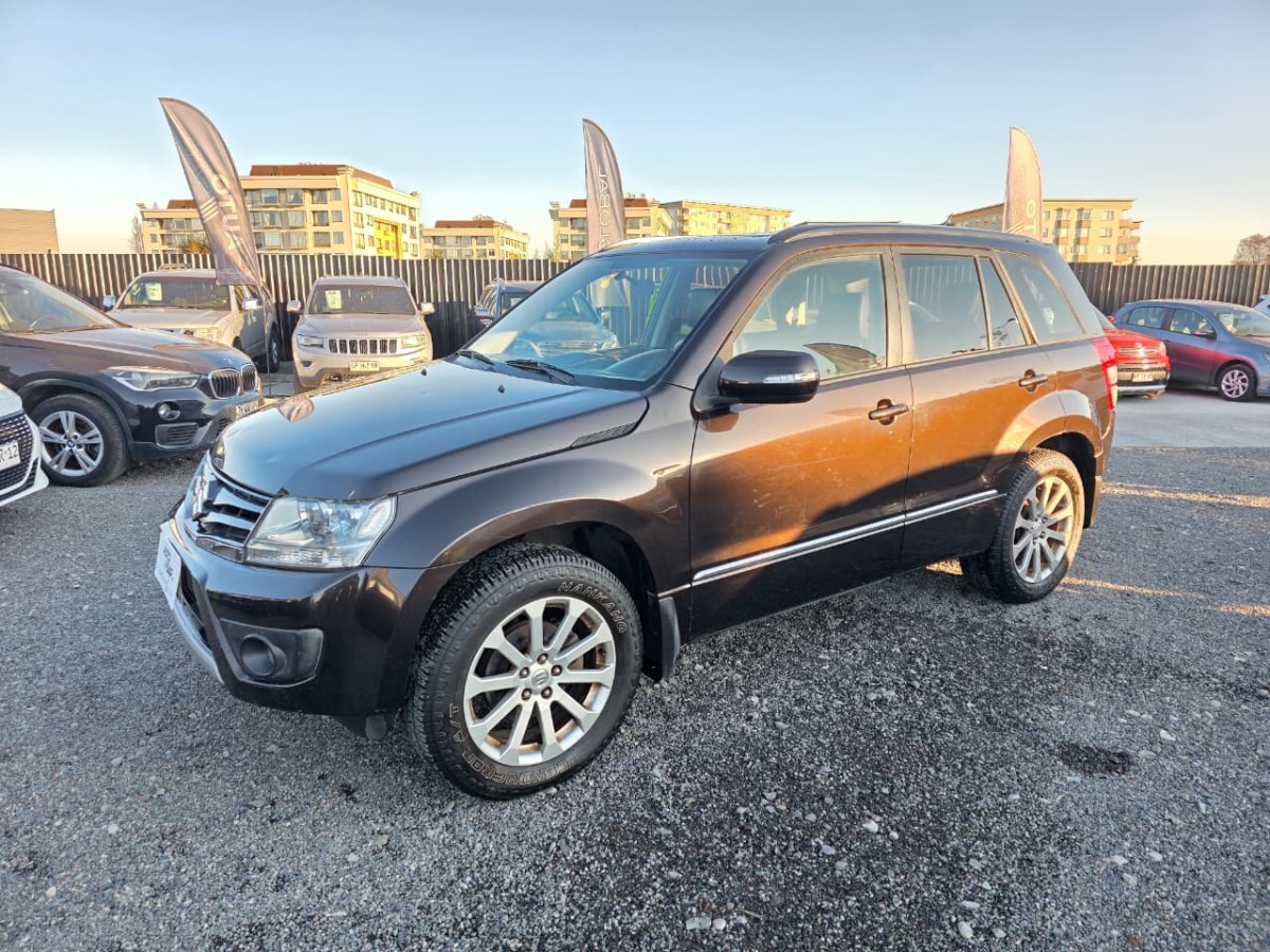 SUZUKI GRAND NOMADE 2.4 GLX LIMITED 4X4 AUTOMATICO 2015 UNICO DUEÑO, SUNROOF, CUERO - FULL MOTOR