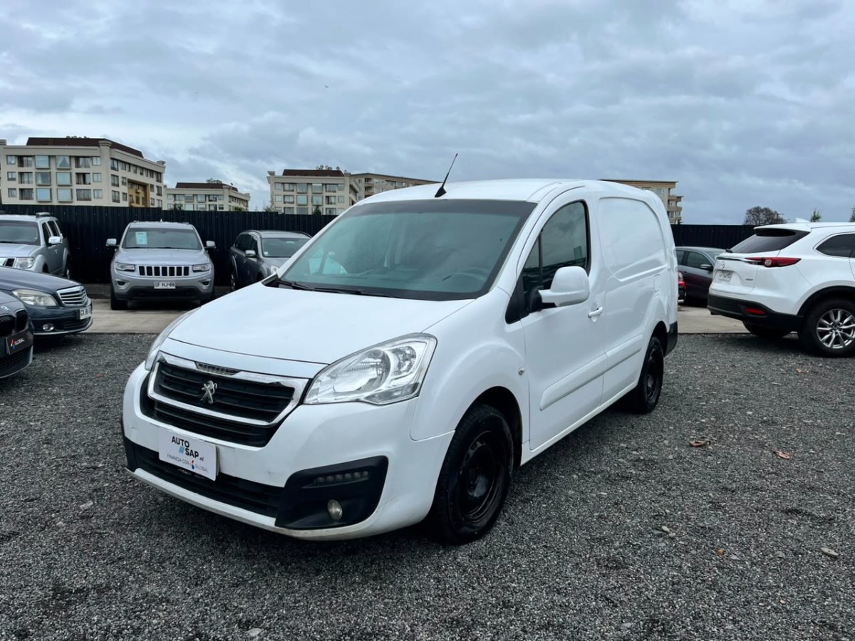 PEUGEOT PARTNER MAXI HDI 1.6 2018 EXCELENTE ESTADO, SIN DETALLES - AUTOSAP