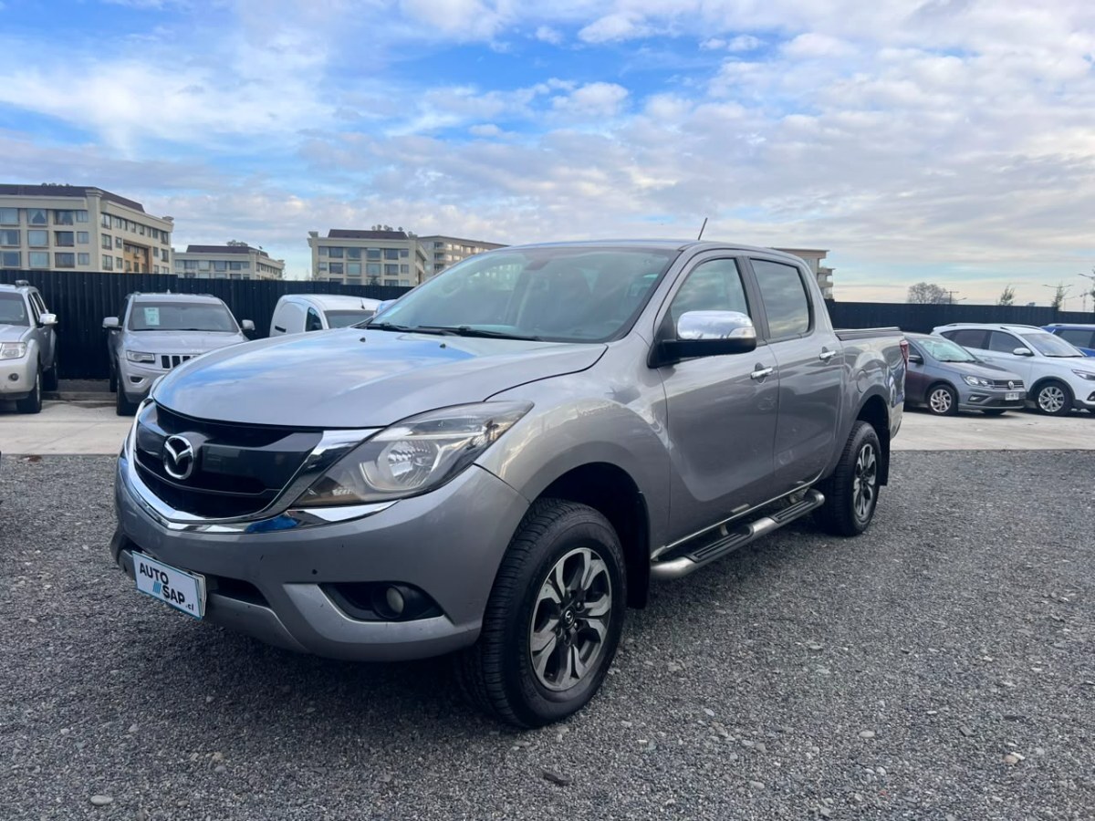 MAZDA BT-50 DCAB SDX 4X4 3.2 AUTOMATICA  2018 EXCELENTE ESTADO - AUTOSAP