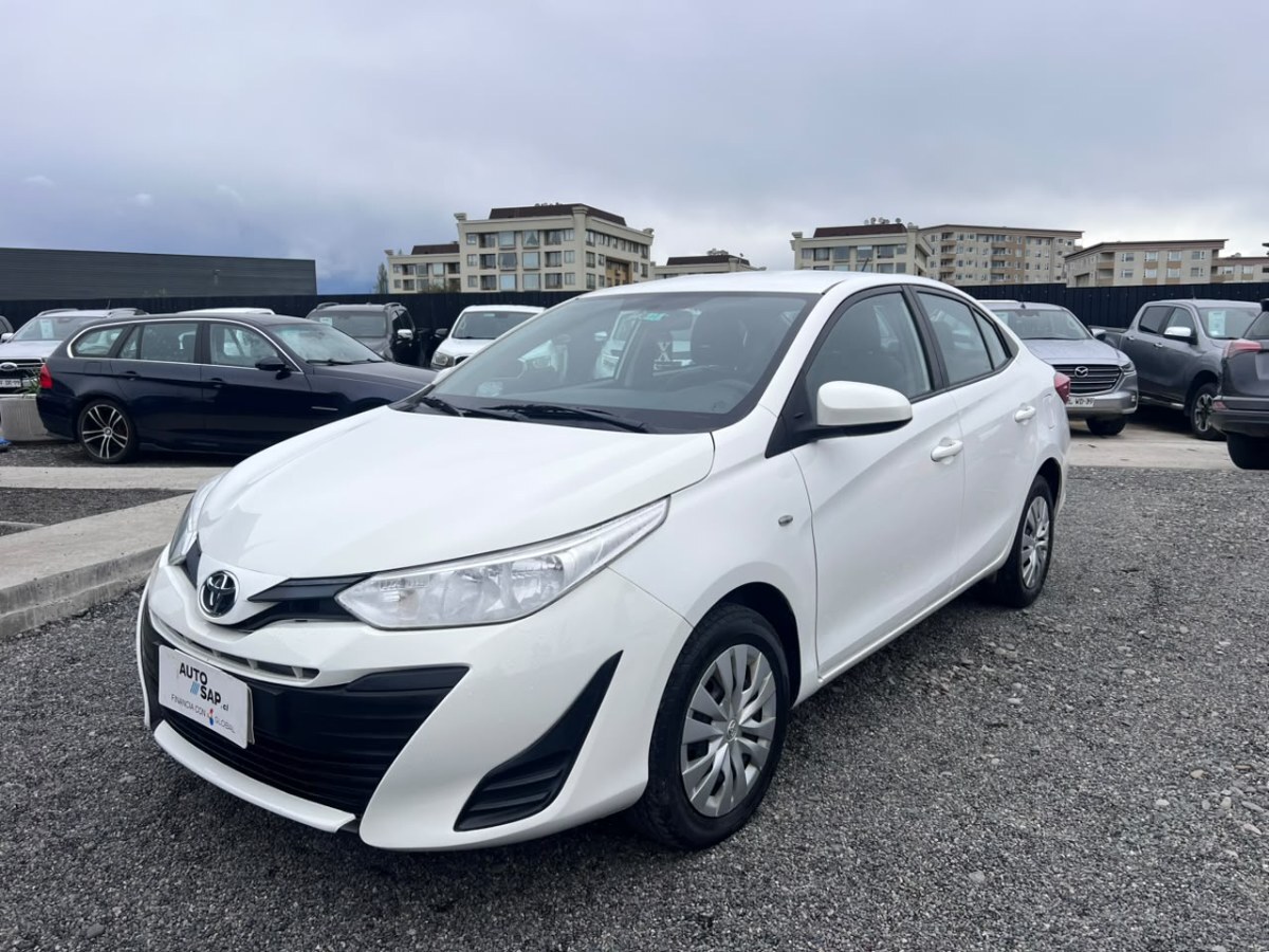 TOYOTA YARIS SEDAN 1.5 AUT 2019 EXCELENTE ESTADO - FULL MOTOR